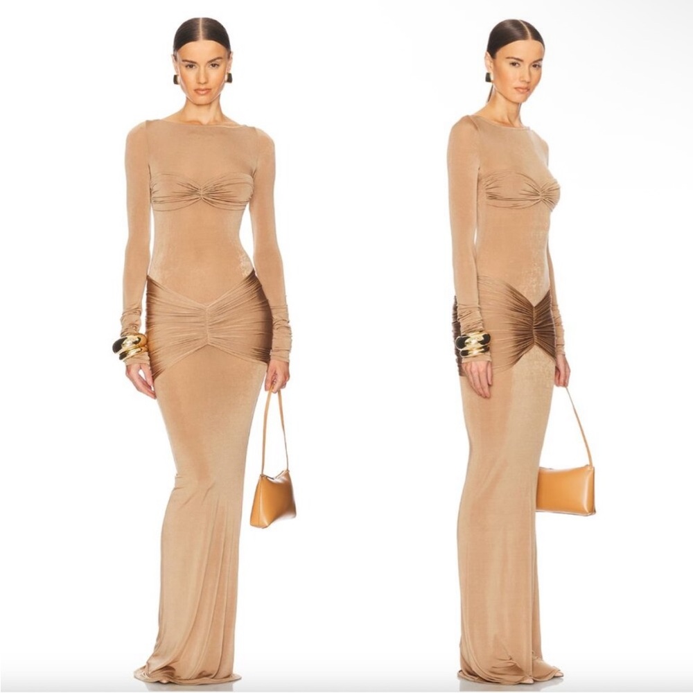Helsa Josephine Fitted Ruched Long Sleeve Gown Dress in Truffle Brown Medium